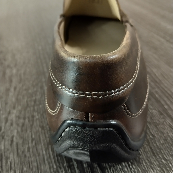 ECCO Classic Moc mens loafer. Size  9.5. Slip ons Leather great condition Brown - Picture 11 of 15